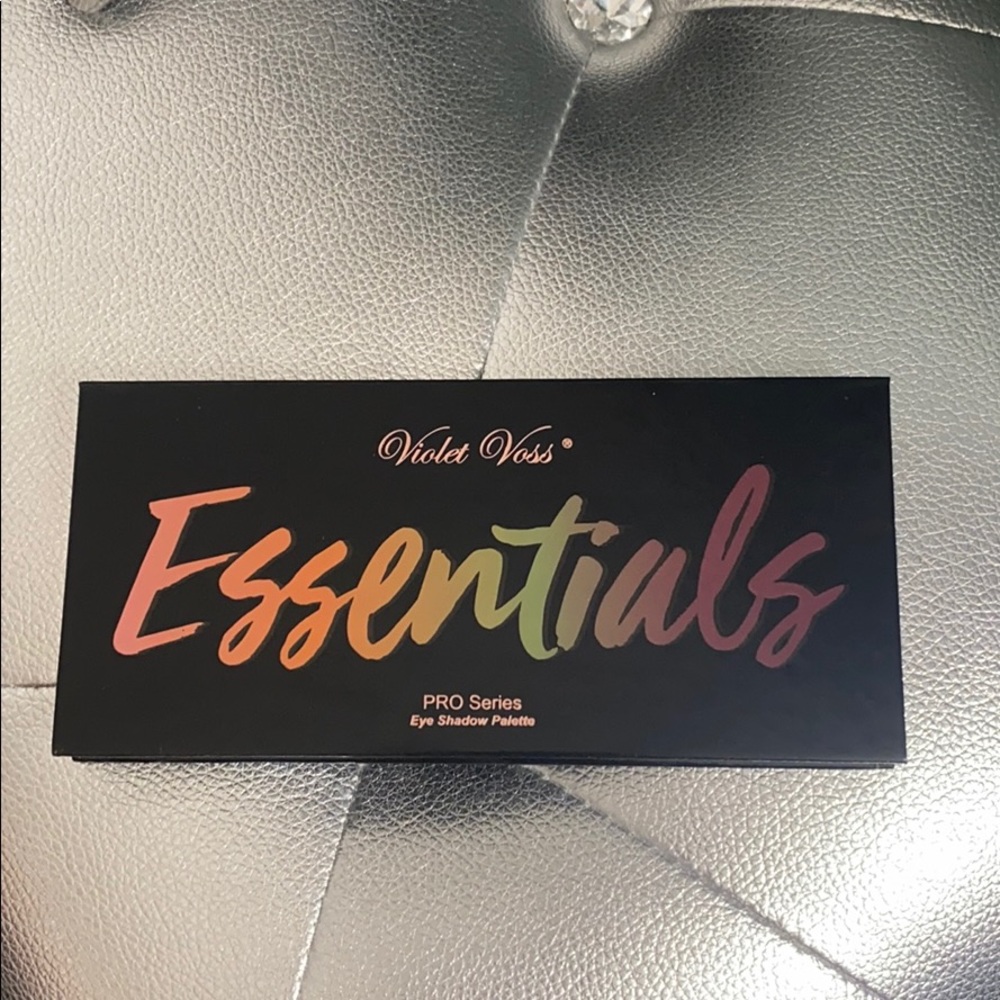 Violet Voss Essentials Pro Series Eye shadow